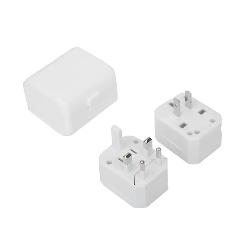 World Travel Adaptor 3
